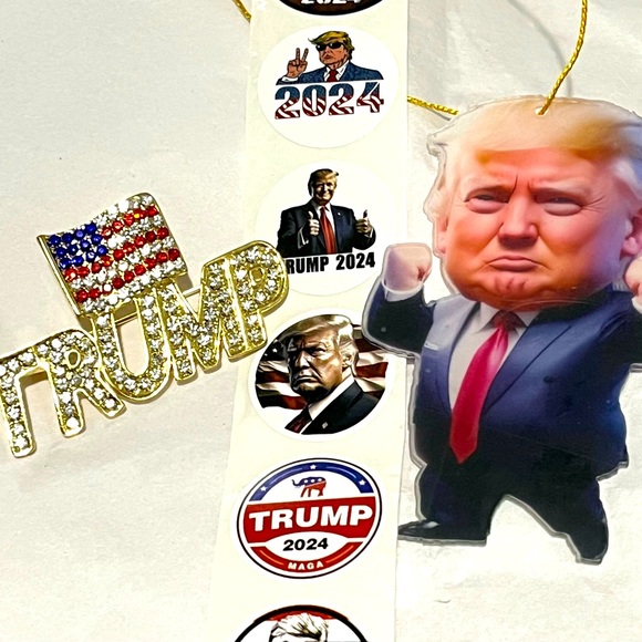Trump PIN - BUNDLE - ORNAMENT - STICKER Gift Set New NWT Vote Election Set of 3 - Picture 3 of 6